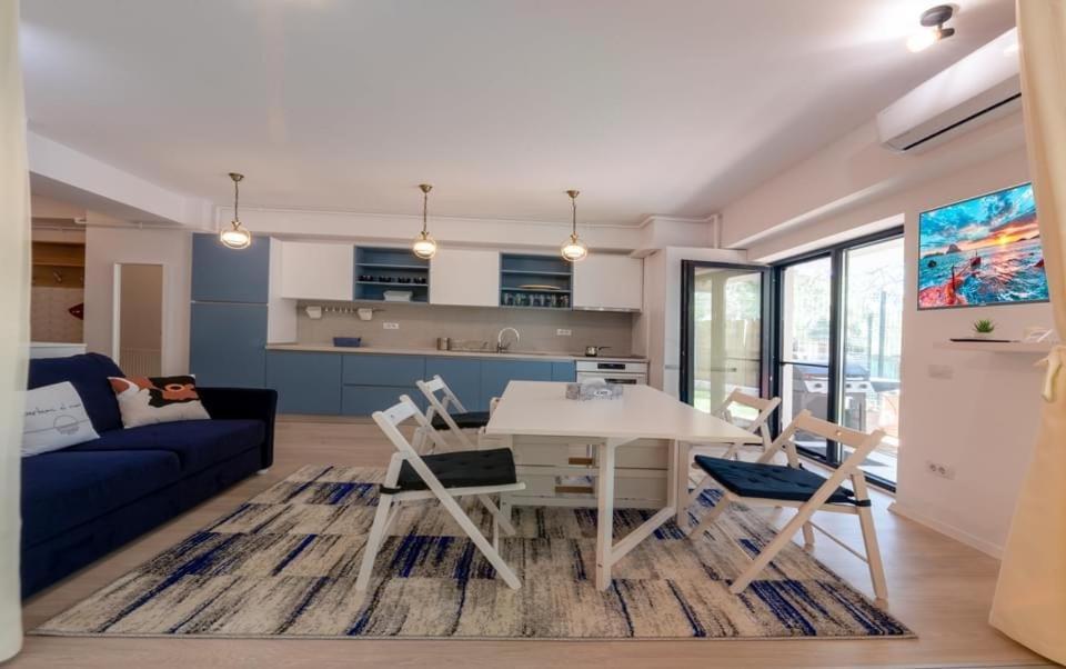 Portami Al Mare - Apartament, Terasa & Curte Năvodari Екстериор снимка