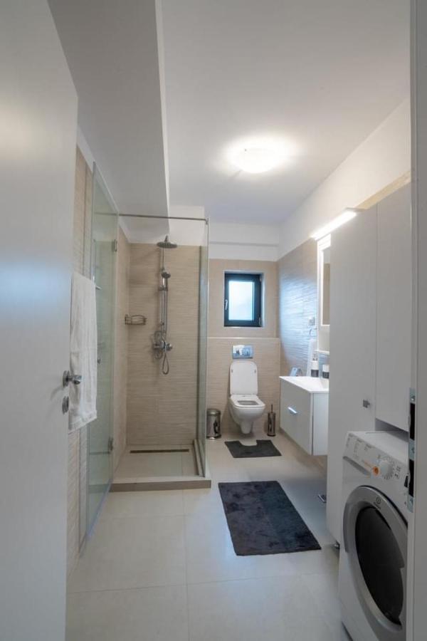 Portami Al Mare - Apartament, Terasa & Curte Năvodari Екстериор снимка